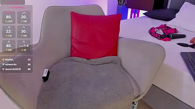 Snapshot of coralsmith11 chatting on March 2, 11:42 pm coralsmith11 online show from March 2, 11:42 pm