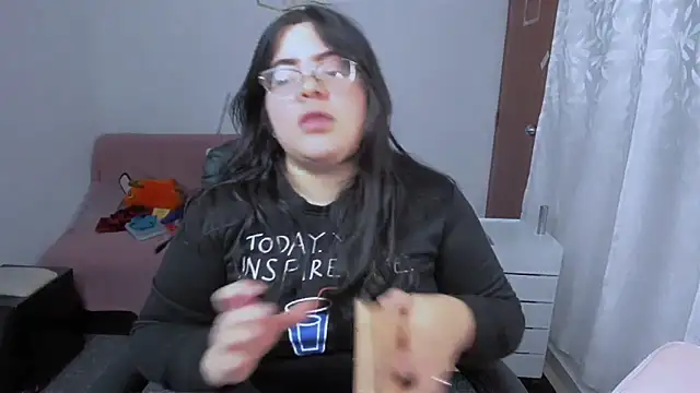 Snapshot of Aria_Fullbuster chatting on November 13, 9:36 pm Aria Fullbuster online show from November 13, 9:36 pm