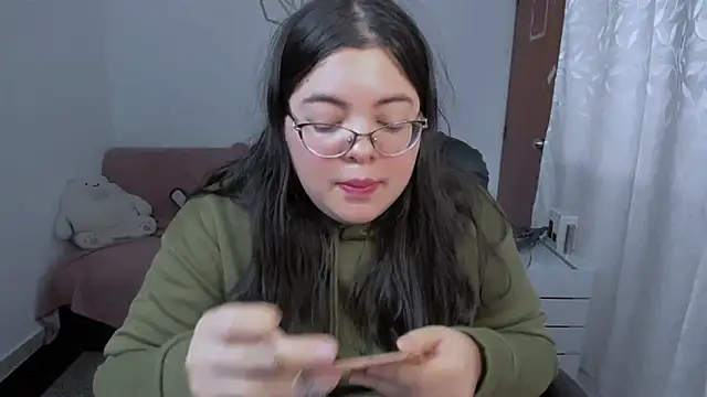 Snapshot of Aria_Fullbuster chatting on November 29, 8:23 pm Aria Fullbuster online show from November 29, 8:23 pm