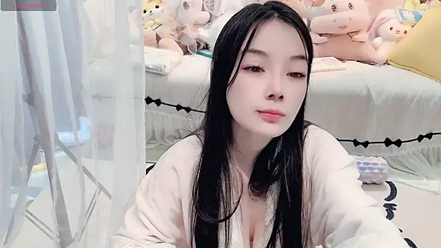 AKiKi711 online show from April 4, 4:55 am