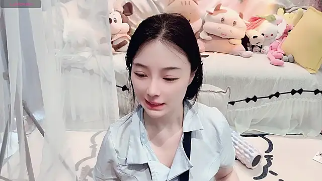 Snapshot of AKiKi711 chatting on July 13, 4:59 am AKiKi711 online show from July 13, 4:59 am