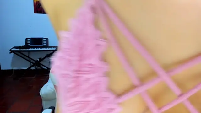 jessi and boy online show from November 22, 7:24 pm