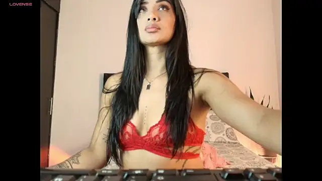 Dannawells online show from December 3, 10:19 pm