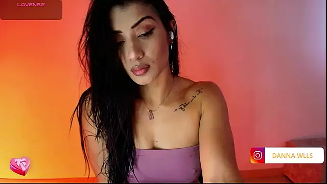 Dannawells online show from February 23, 3:20 pm