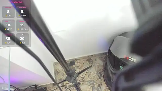 Kylie2211 online show from February 10, 1:32 am