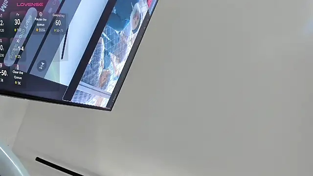 Kylie2211 online show from February 10, 4:55 pm