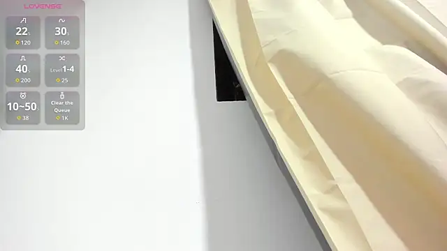 Kylie2211 online show from February 27, 11:49 pm