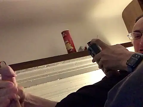 Snapshot of Hebrewhammers42 chatting on December 10, 8:38 pm Hebrewhammers42 online show from December 10, 8:38 pm