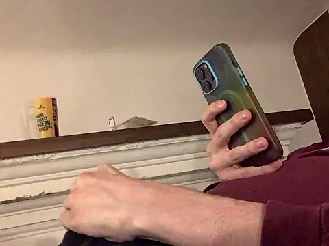 Snapshot of Hebrewhammers42 chatting on January 2, 9:18 pm Hebrewhammers42 online show from January 2, 9:18 pm