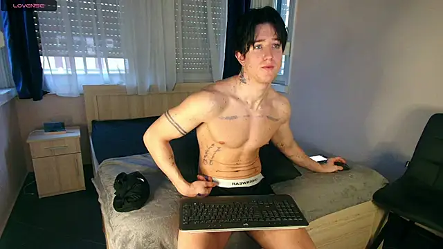 ChristianLevine  online show from February 10, 6:06 am