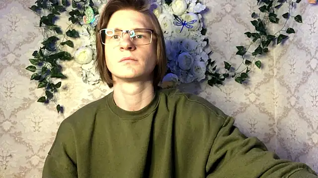 Snapshot of ArchiZuki69 chatting on March 18, 6:33 pm ArchiZuki69 online show from March 18, 6:33 pm
