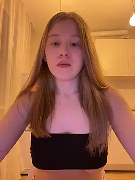 Eva Weyne online show from March 18, 8:45 pm