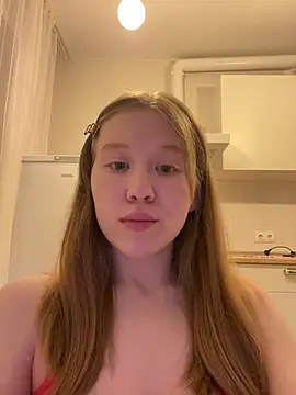 Eva Weyne online show from April 24, 8:11 pm