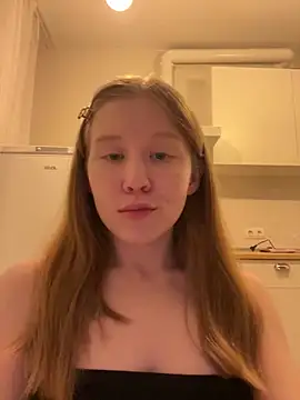 Eva Weyne online show from April 26, 8:50 pm