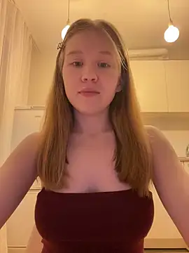 Eva Weyne online show from April 28, 9:20 pm