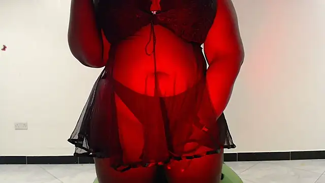 chococreamie online show from May 13, 11:00 pm