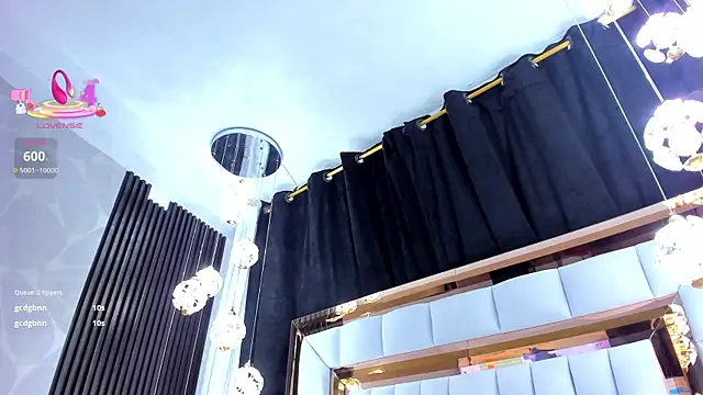 SarayRoyse online show from January 11, 7:30 pm