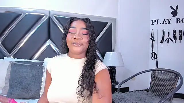 Snapshot of LexiieGrey chatting on June 22, 9:12 pm LexiieGrey online show from June 22, 9:12 pm