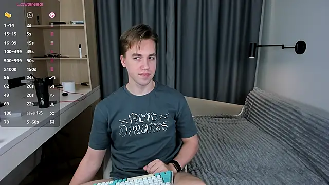 Snapshot of AustinButler chatting on November 19, 9:37 pm AustinButler online show from November 19, 9:37 pm