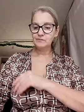 irinamaux online show from November 30, 10:52 am