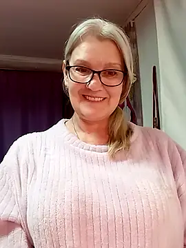 irinamaux online show from January 31, 10:41 pm