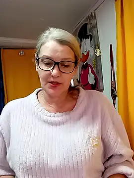 irinamaux online show from March 29, 12:05 pm