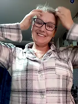 irinamaux online show from May 22, 6:42 am