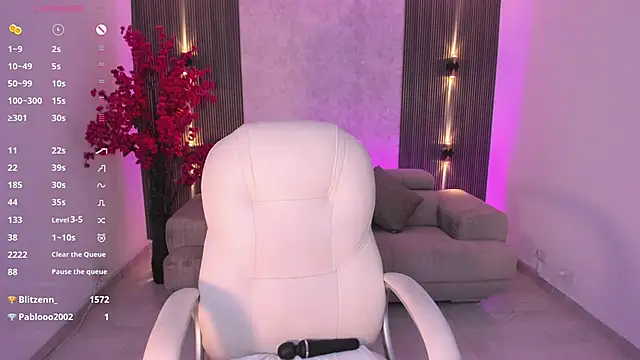 Snapshot of celeste_rosse chatting on January 7, 6:27 am celeste rosse online show from January 7, 6:27 am
