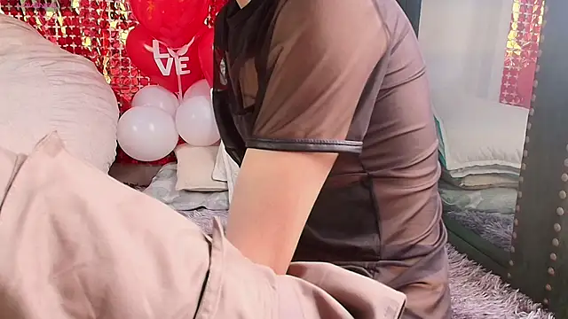 Snapshot of Levii_Ackermann chatting on February 12, 2:10 pm Levii Ackermann online show from February 12, 2:10 pm