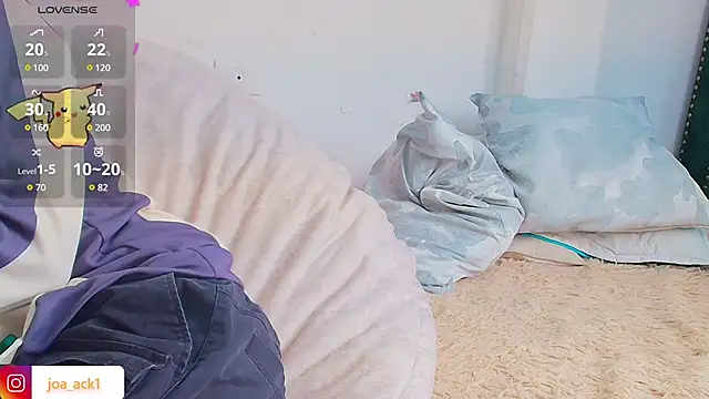 Snapshot of Levii_Ackermann chatting on March 3, 2:59 pm Levii Ackermann online show from March 3, 2:59 pm