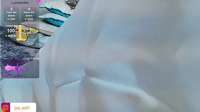 Snapshot of Levii_Ackermann chatting on March 17, 3:07 pm Levii Ackermann online show from March 17, 3:07 pm