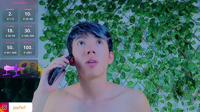 Snapshot of Levii_Ackermann chatting on November 19, 8:09 pm Levii Ackermann online show from November 19, 8:09 pm