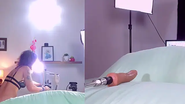 Loving Lauren online show from December 31, 8:23 pm