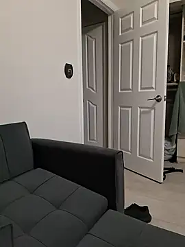 Snapshot of Zander823 chatting on February 8, 4:49 am Zander823 online show from February 8, 4:49 am