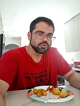 Snapshot of Zander823 chatting on February 22, 6:17 pm Zander823 online show from February 22, 6:17 pm