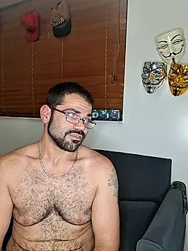 Snapshot of Zander823 chatting on February 23, 6:22 am Zander823 online show from February 23, 6:22 am