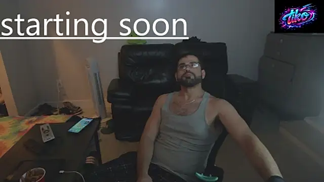 Zander823 online show from April 14, 5:13 am