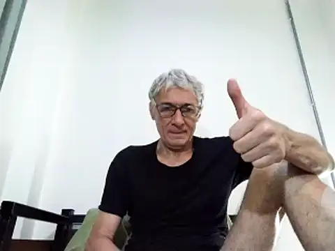 Snapshot of BIGUNCUTHARDCOCK chatting on March 15, 3:51 am BIGUNCUTHARDCOCK online show from March 15, 3:51 am