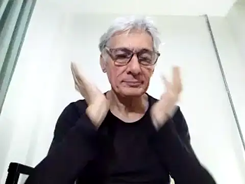 Snapshot of BIGUNCUTHARDCOCK chatting on March 15, 6:58 am BIGUNCUTHARDCOCK online show from March 15, 6:58 am