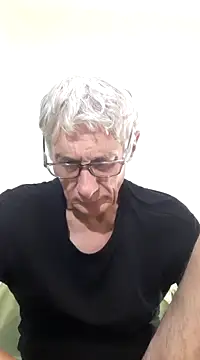 Snapshot of BIGUNCUTHARDCOCK chatting on March 19, 10:22 am BIGUNCUTHARDCOCK online show from March 19, 10:22 am