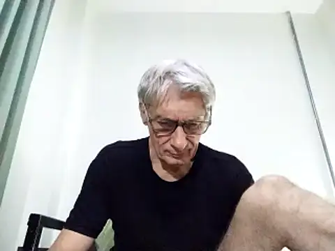 Snapshot of BIGUNCUTHARDCOCK chatting on March 20, 11:05 am BIGUNCUTHARDCOCK online show from March 20, 11:05 am