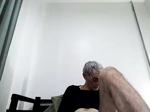 Snapshot of BIGUNCUTHARDCOCK chatting on March 21, 6:49 am BIGUNCUTHARDCOCK online show from March 21, 6:49 am