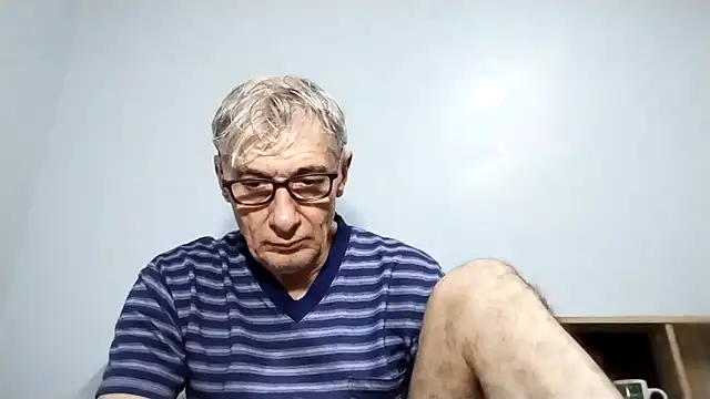 Snapshot of BIGUNCUTHARDCOCK chatting on September 19, 12:56 am BIGUNCUTHARDCOCK online show from September 19, 12:56 am