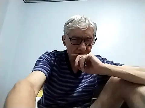 Snapshot of BIGUNCUTHARDCOCK chatting on September 20, 1:23 pm BIGUNCUTHARDCOCK online show from September 20, 1:23 pm