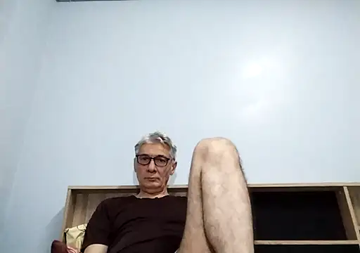 Snapshot of BIGUNCUTHARDCOCK chatting on September 22, 1:40 am BIGUNCUTHARDCOCK online show from September 22, 1:40 am