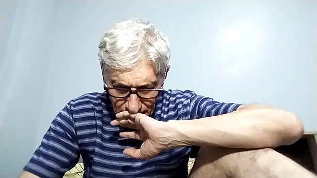 Snapshot of BIGUNCUTHARDCOCK chatting on September 24, 12:52 pm BIGUNCUTHARDCOCK online show from September 24, 12:52 pm