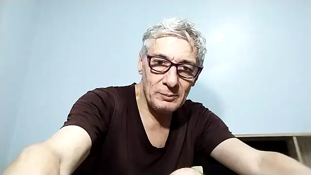 Snapshot of BIGUNCUTHARDCOCK chatting on September 26, 1:09 am BIGUNCUTHARDCOCK online show from September 26, 1:09 am