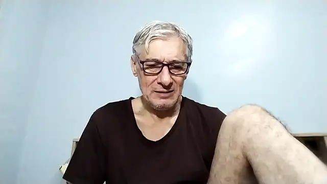 Snapshot of BIGUNCUTHARDCOCK chatting on September 28, 1:55 am BIGUNCUTHARDCOCK online show from September 28, 1:55 am