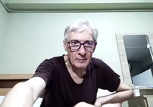 Snapshot of BIGUNCUTHARDCOCK chatting on September 30, 1:27 pm BIGUNCUTHARDCOCK online show from September 30, 1:27 pm