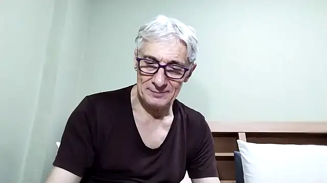 Snapshot of BIGUNCUTHARDCOCK chatting on October 1, 2:23 pm BIGUNCUTHARDCOCK online show from October 1, 2:23 pm